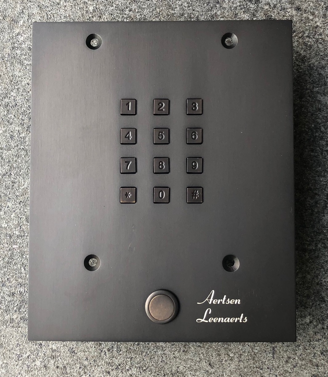 Wizard Bronze mat keypad 1 push button stand-alone and wiegand